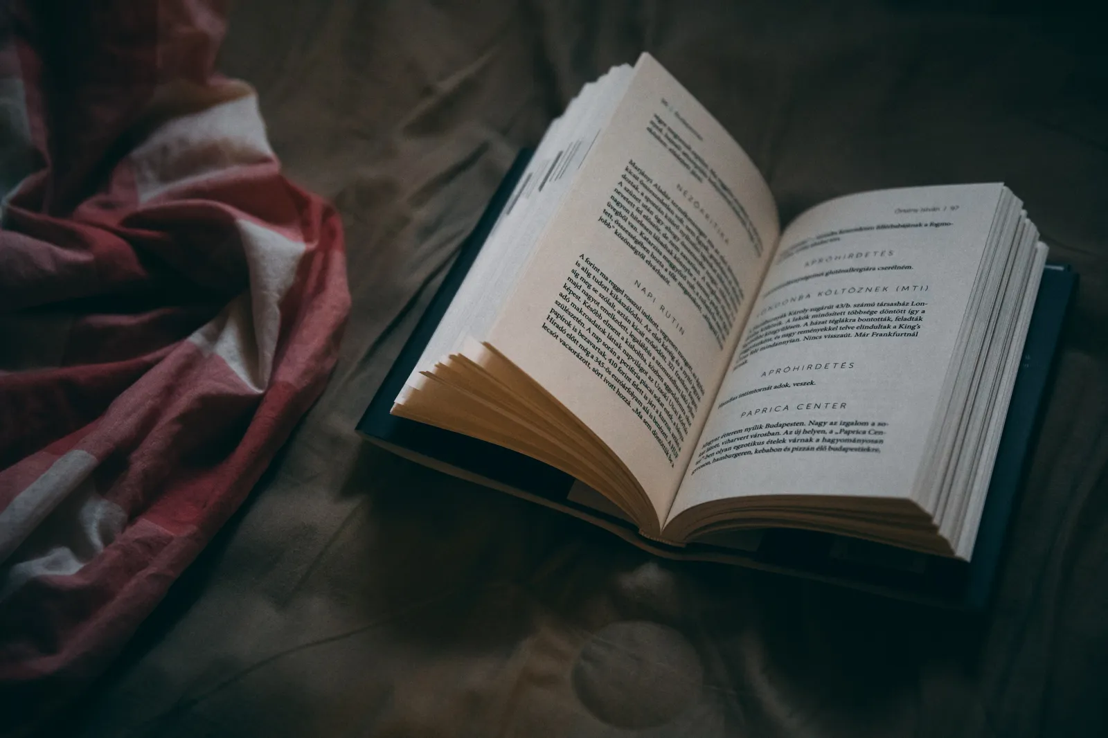 225869-book-reading-pages-and-type-hd